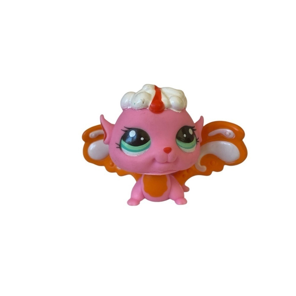 Littlest Pet Shop #2835 Snow Burst Fairy With Blue Green Eyes, Orange & White
